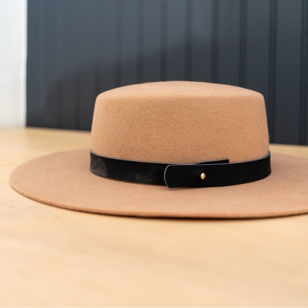 Gigi Pip Tan Wide Brim Hat with Changeable Band